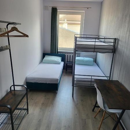 Rooms4Rest Wiertnicza - Private Rooms For Tourists - Atr Consulting Sp, Z O,O, 华沙 外观 照片
