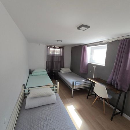 Rooms4Rest Wiertnicza - Private Rooms For Tourists - Atr Consulting Sp, Z O,O, 华沙 外观 照片