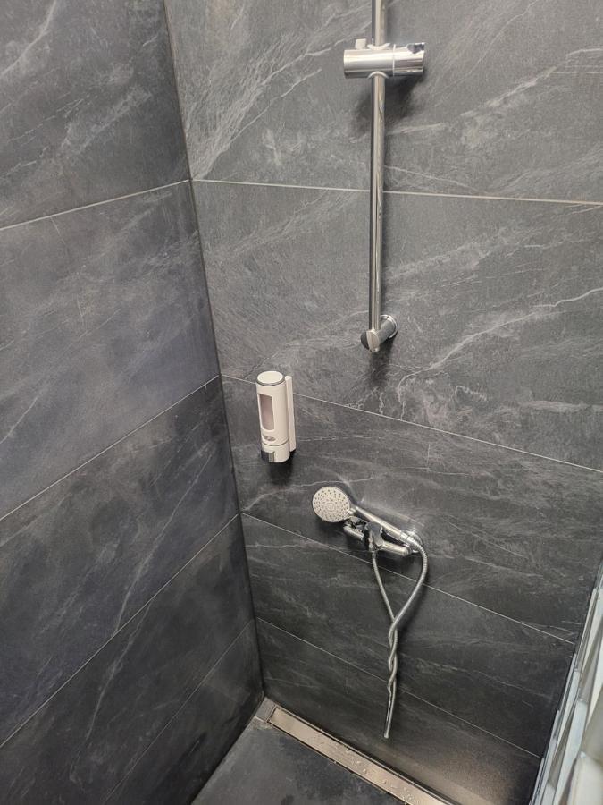 Rooms4Rest Wiertnicza - Private Rooms For Tourists - Atr Consulting Sp, Z O,O, 华沙 外观 照片