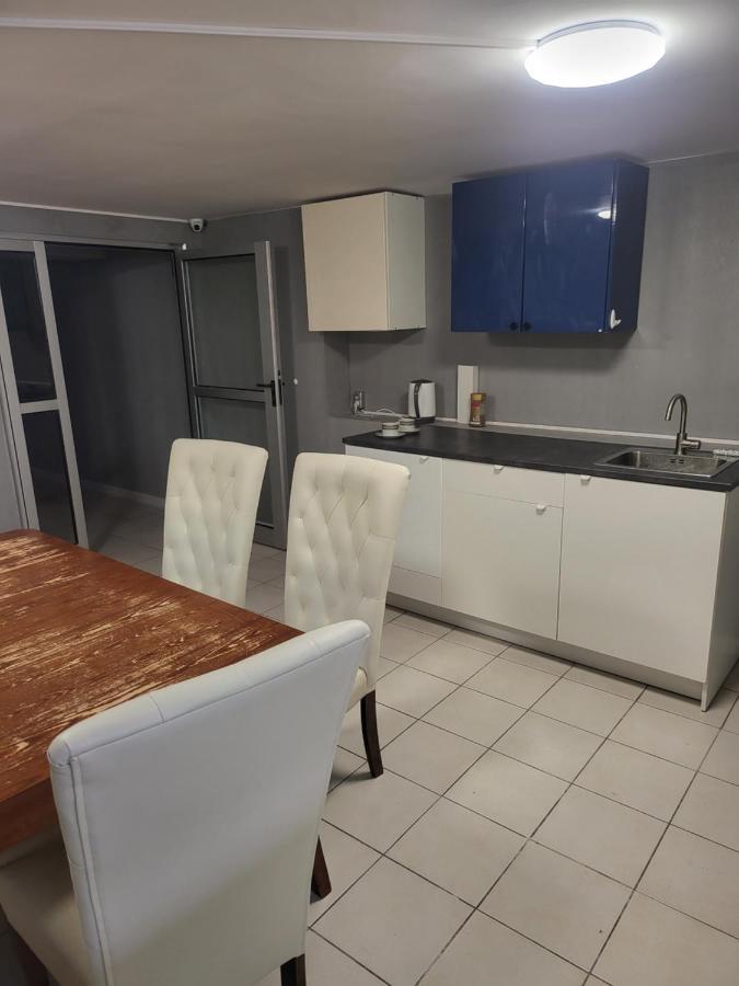 Rooms4Rest Wiertnicza - Private Rooms For Tourists - Atr Consulting Sp, Z O,O, 华沙 外观 照片