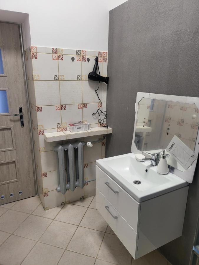 Rooms4Rest Wiertnicza - Private Rooms For Tourists - Atr Consulting Sp, Z O,O, 华沙 外观 照片